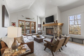 TOWN POINTE B205 condo
